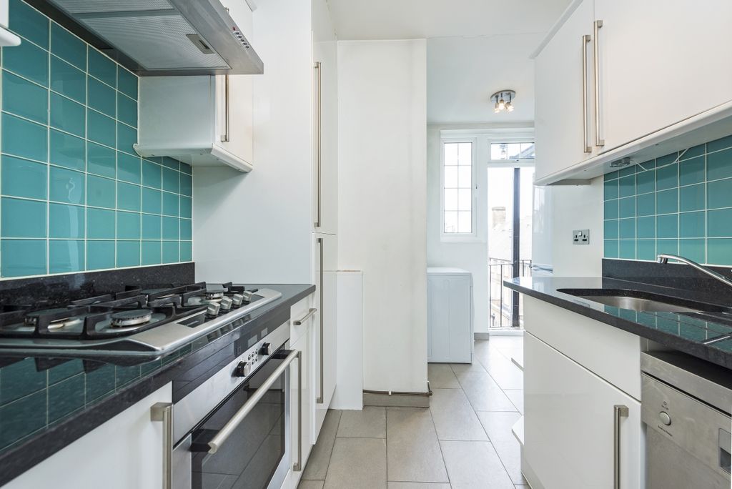 Property photo 2 of 12 Kitchen