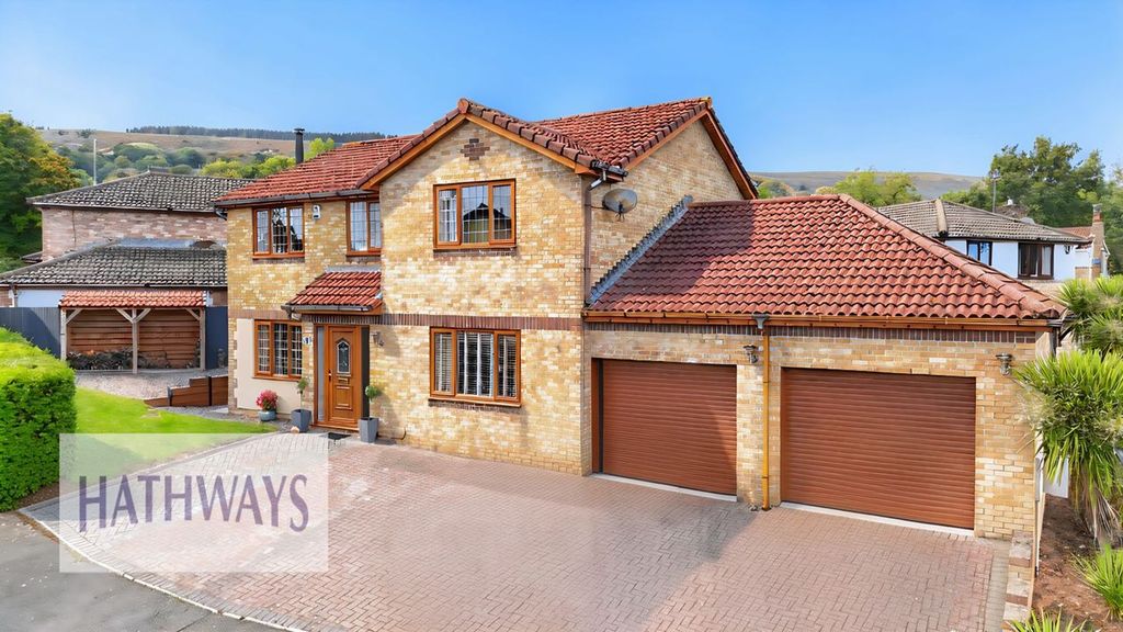 Property photo 1 of 66