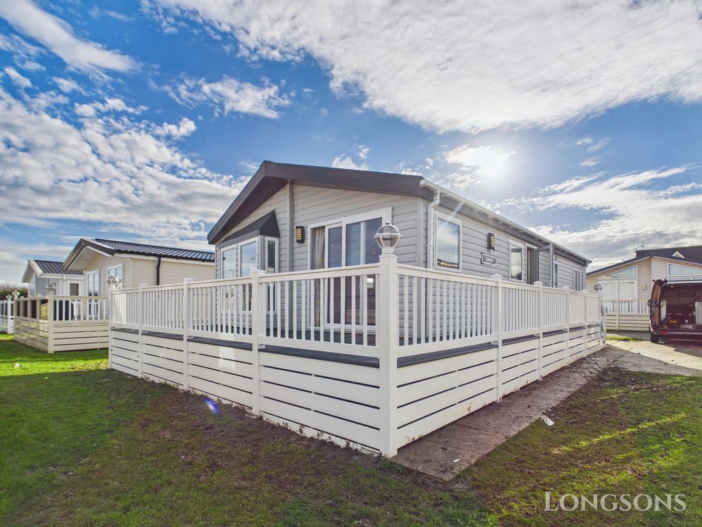 Property photo 1 of 20 Cam02173G0 Pr0334 Still053