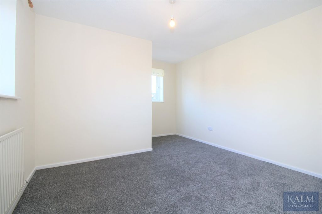 Additional image 4 of 1 bed property for salePascal Way, Letchworth Garden City SG6