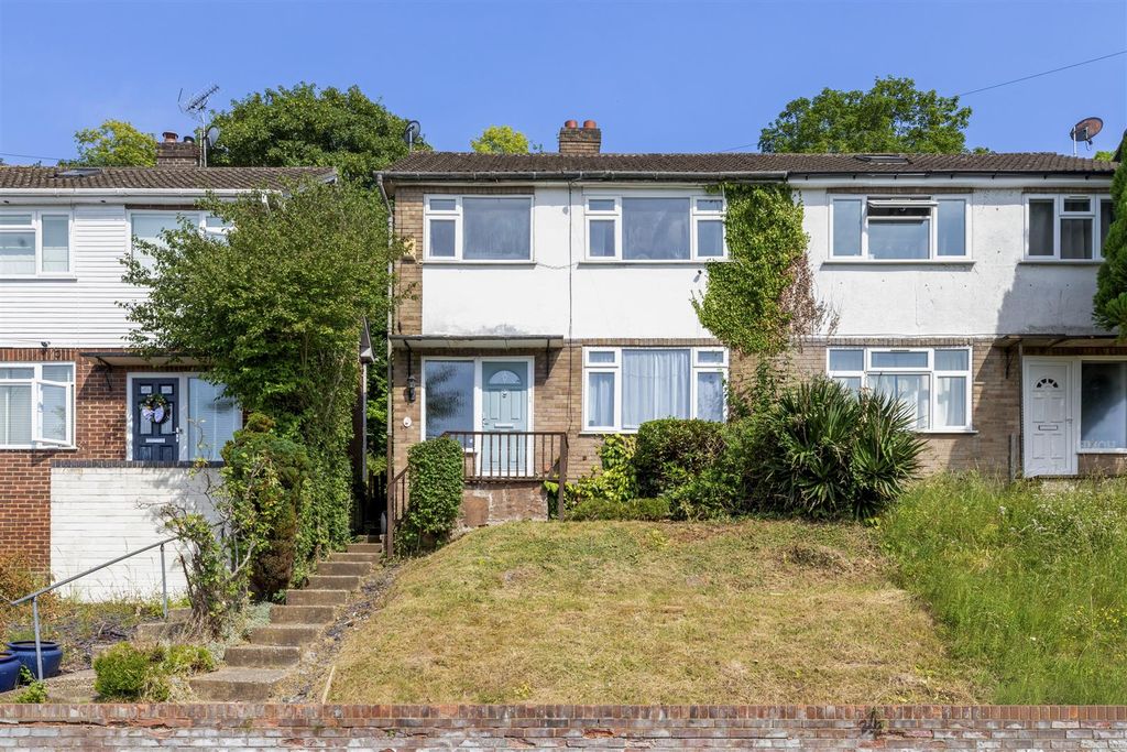 Property photo 1 of 13 St. Georges Close-13.Jpg
