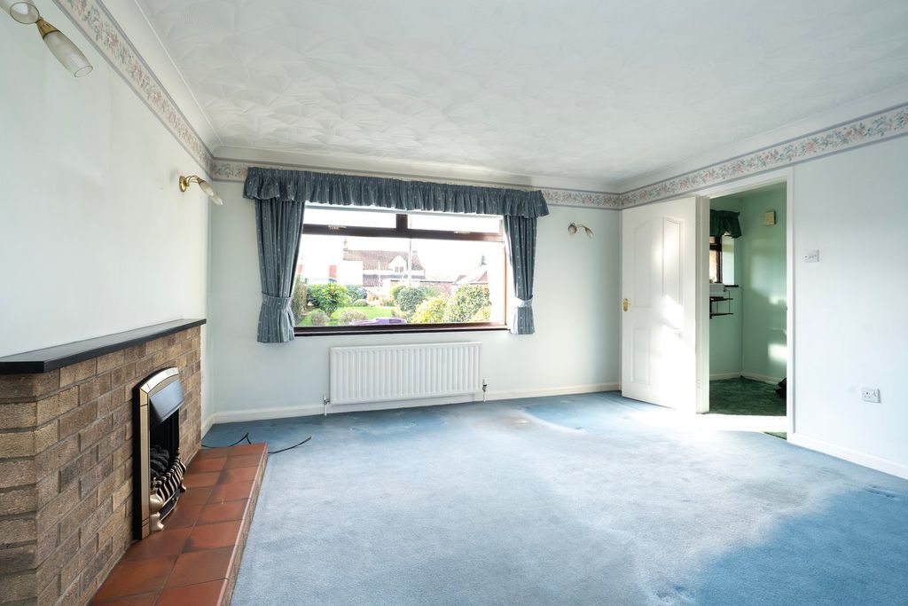 Property photo 3 of 15