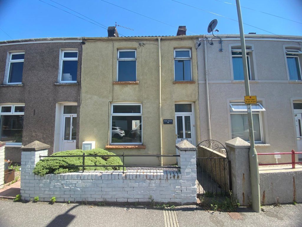 Property photo 1 of 8