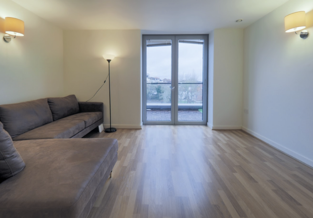 Property photo 2 of 31 Living Room