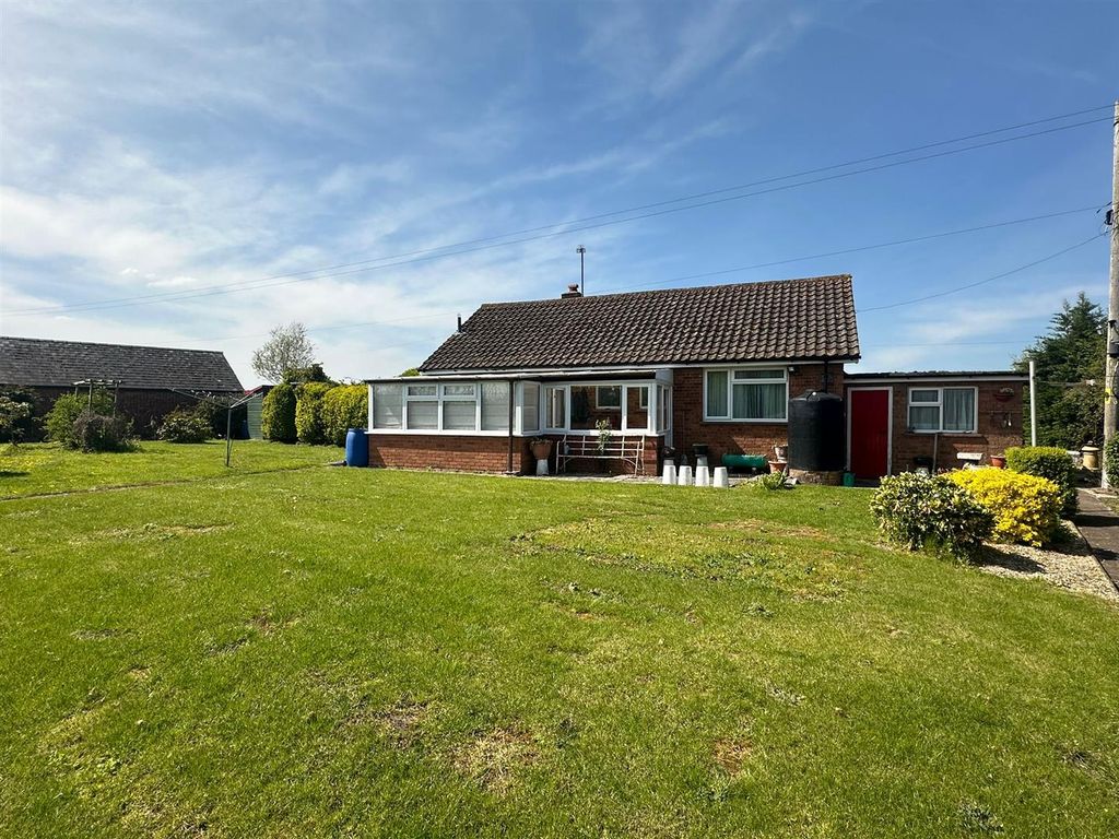 Property photo 2 of 14