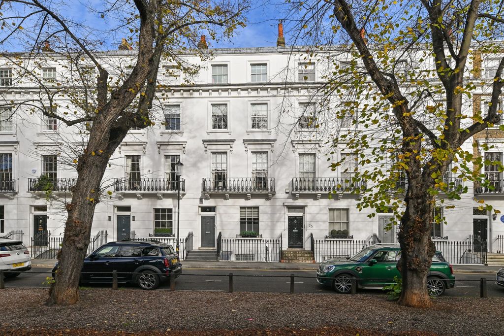 Property photo 1 of 17 Exterior