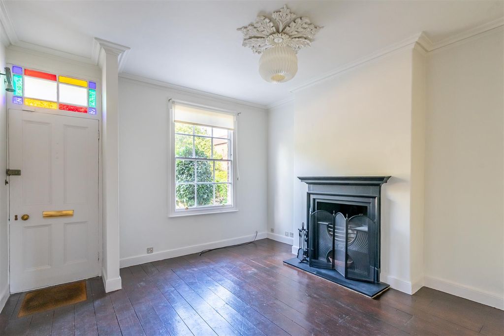 Property photo 2 of 13 Mount Parade (1 Of 16).Jpg