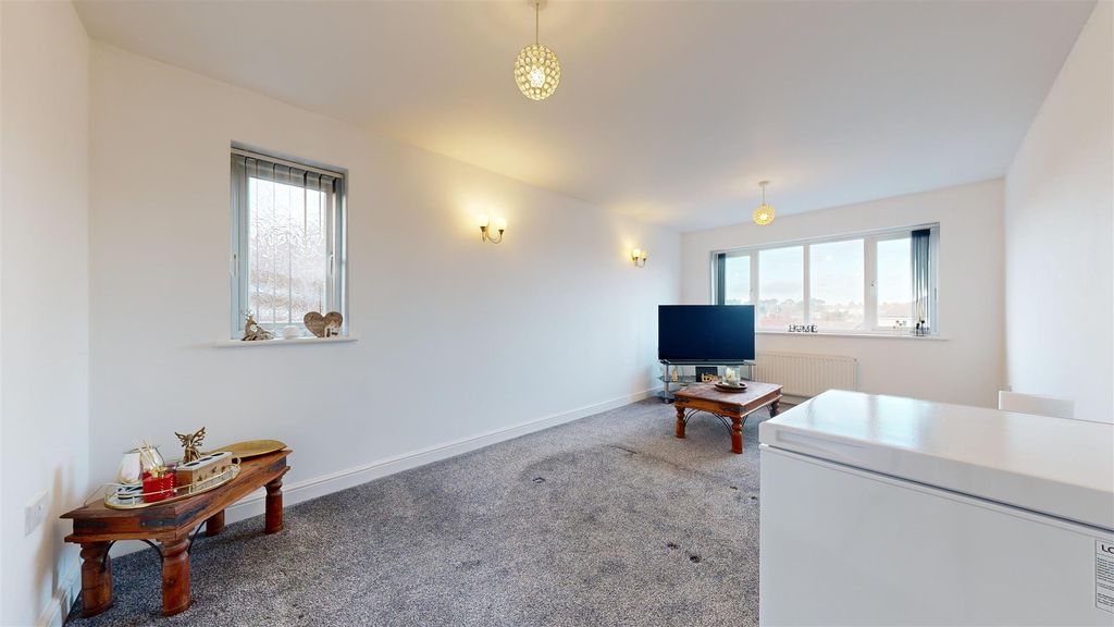 Property photo 3 of 17 227A-Chickerell-Road-11252024_171424.Jpg