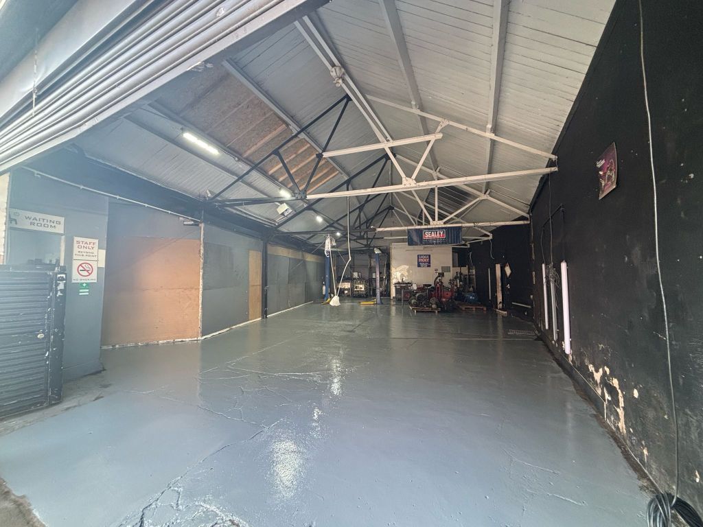 Property photo 1 of 1