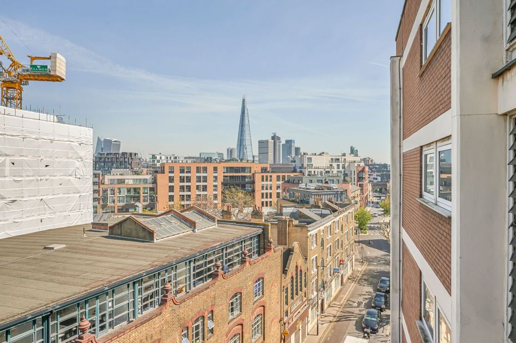 Property photo 2 of 17 Picture No. 02