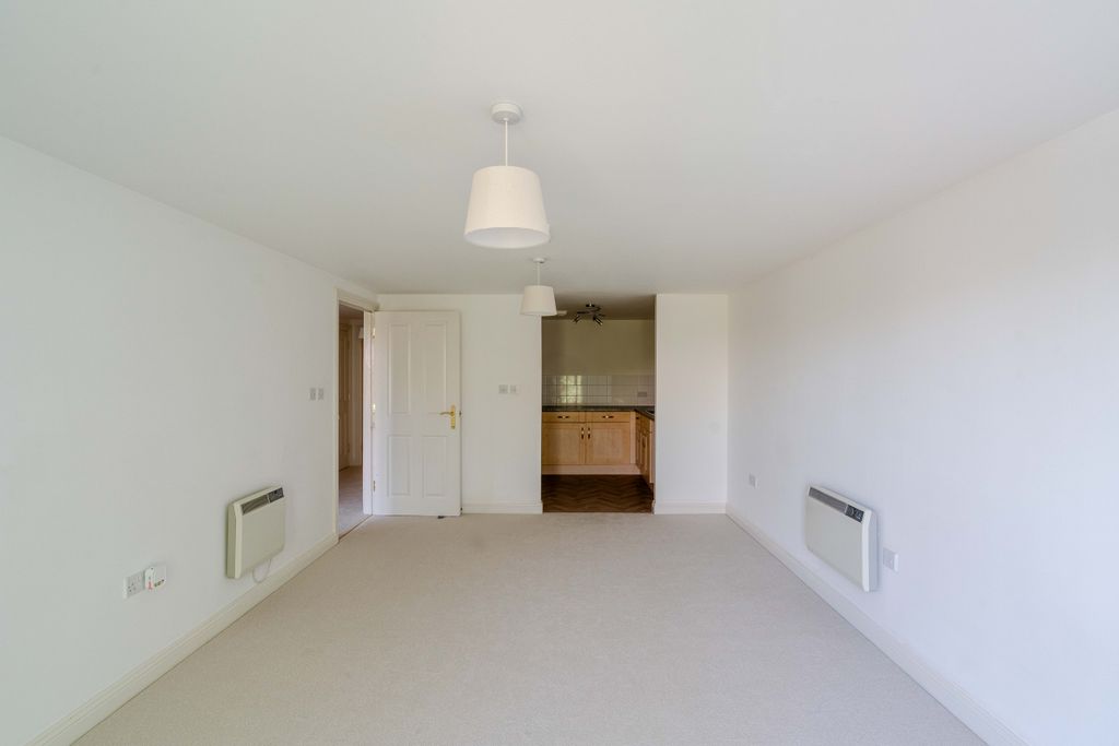 Property photo 3 of 17 Photo 3