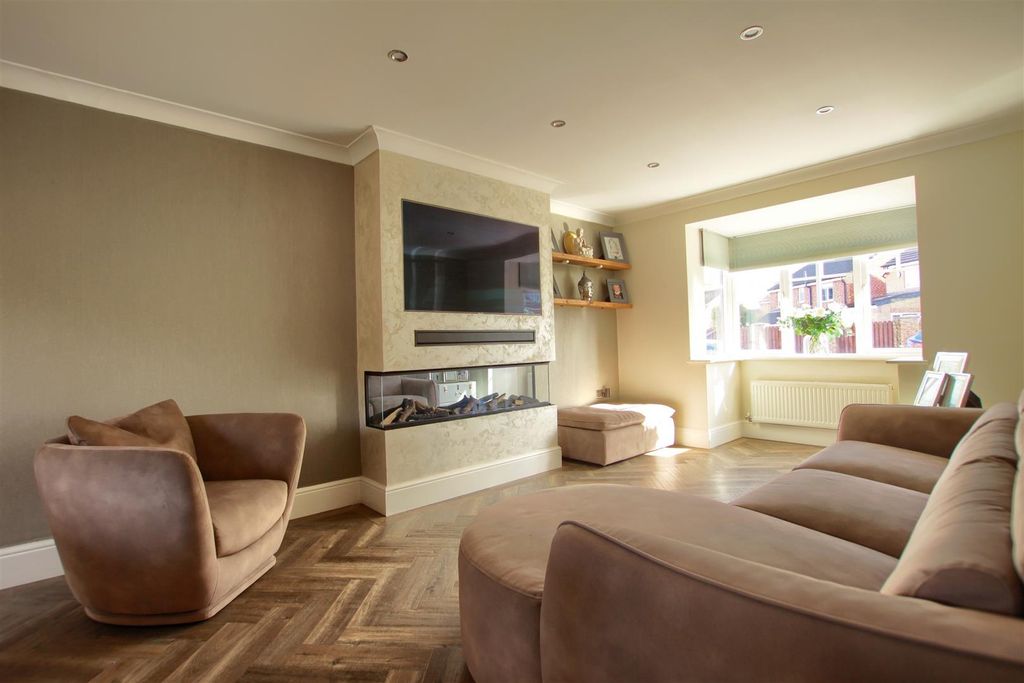 Property photo 2 of 15 Kb3.Jpg
