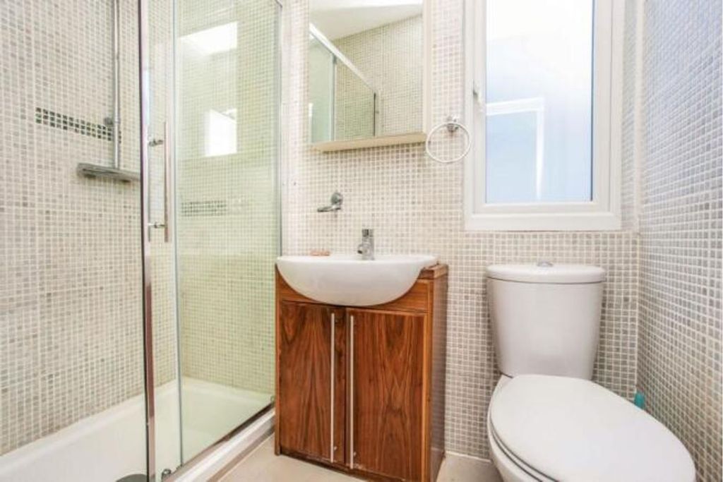 Additional image 10 of 5 bed semi-detached house for saleFarndale Crescent, Greenford UB6
