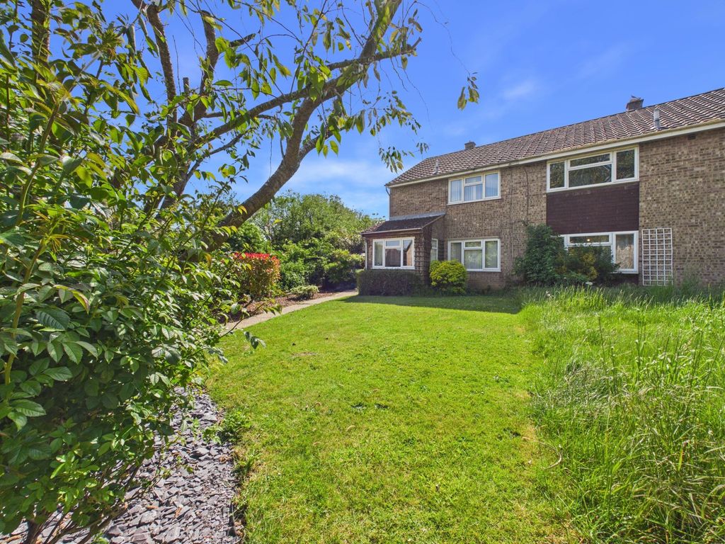 Property photo 2 of 30