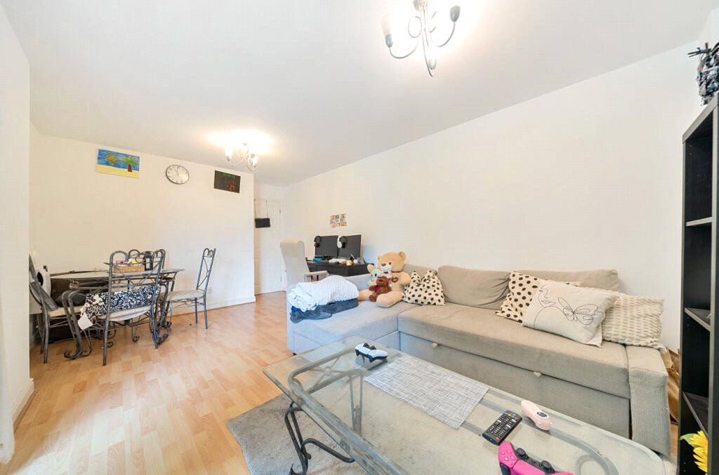 Property photo 3 of 11 Picture No. 24