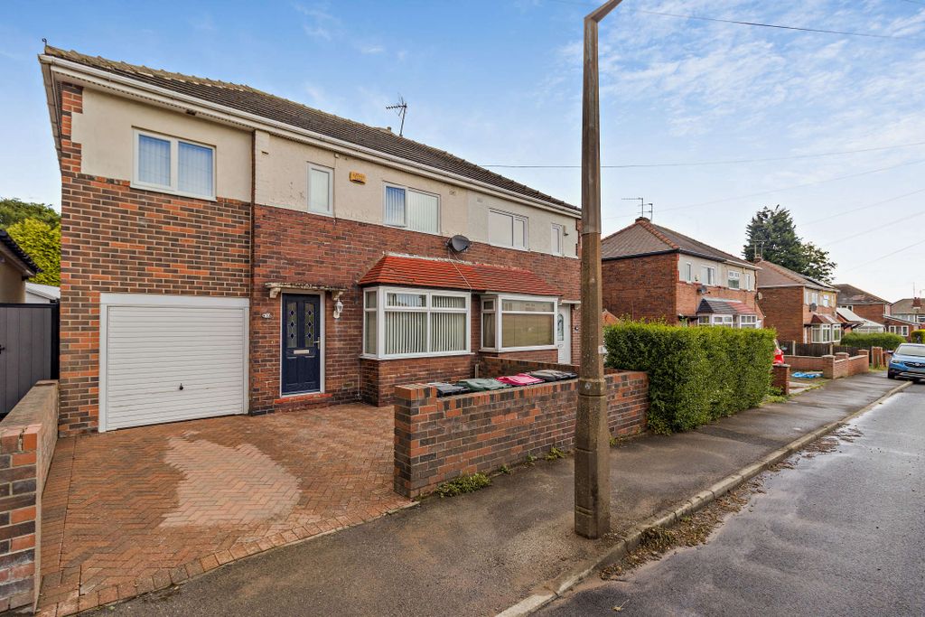 Property photo 1 of 19 Photo 0