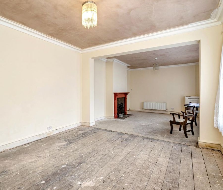 Property photo 3 of 14
