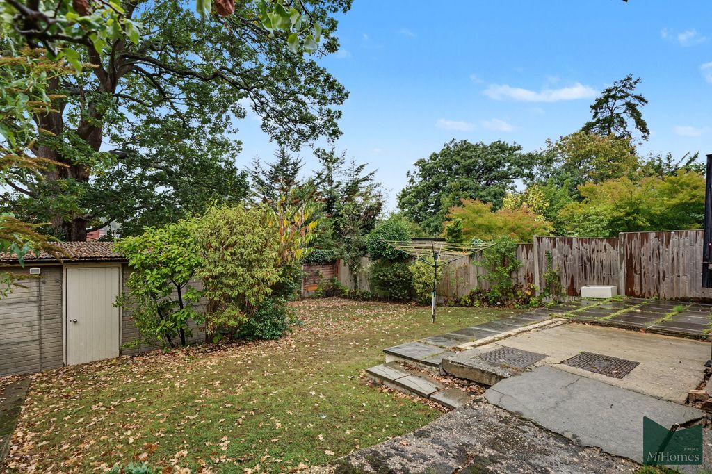 Property photo 2 of 21