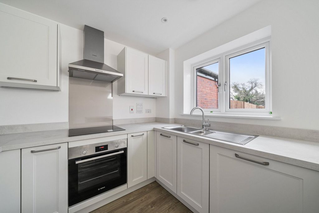 Property photo 2 of 10 Picture No. 06