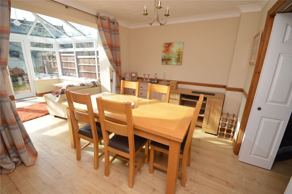 Property photo 3 of 25 Dining Room