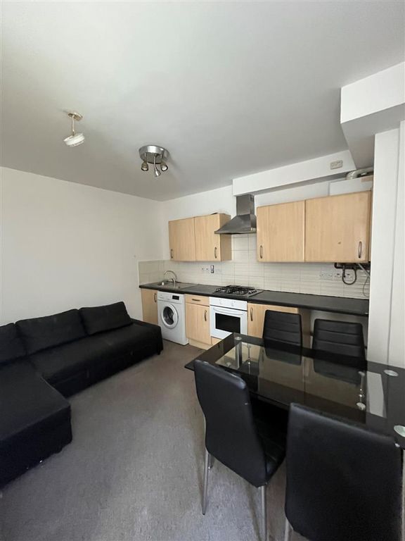 Property photo 2 of 4