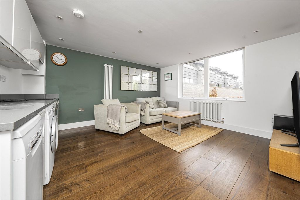 Property photo 2 of 11 Picture No. 04
