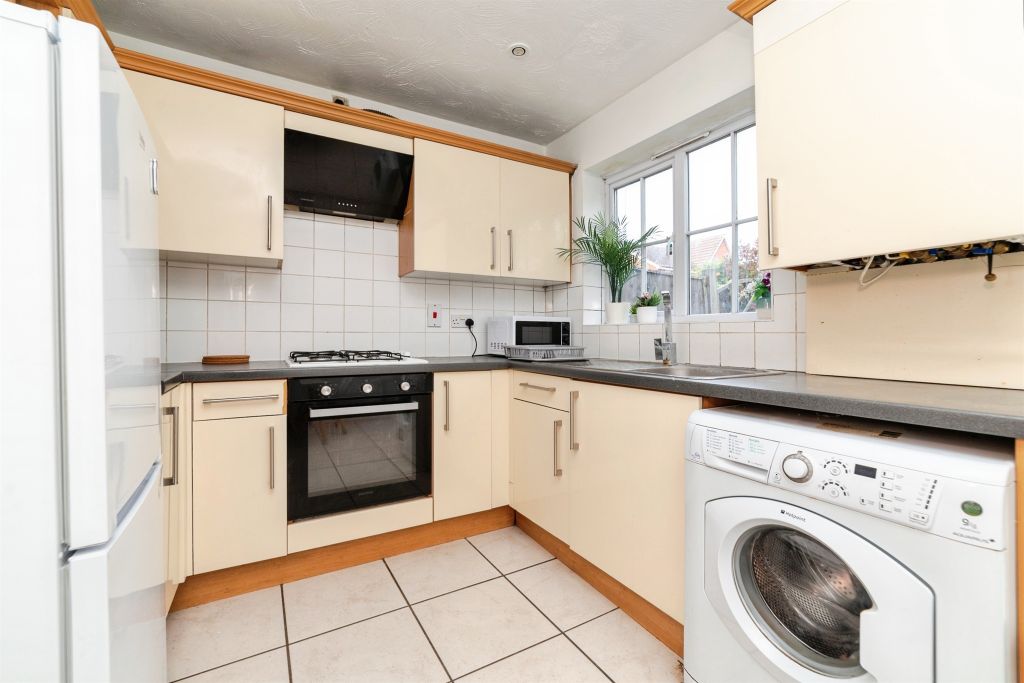 Property photo 2 of 16