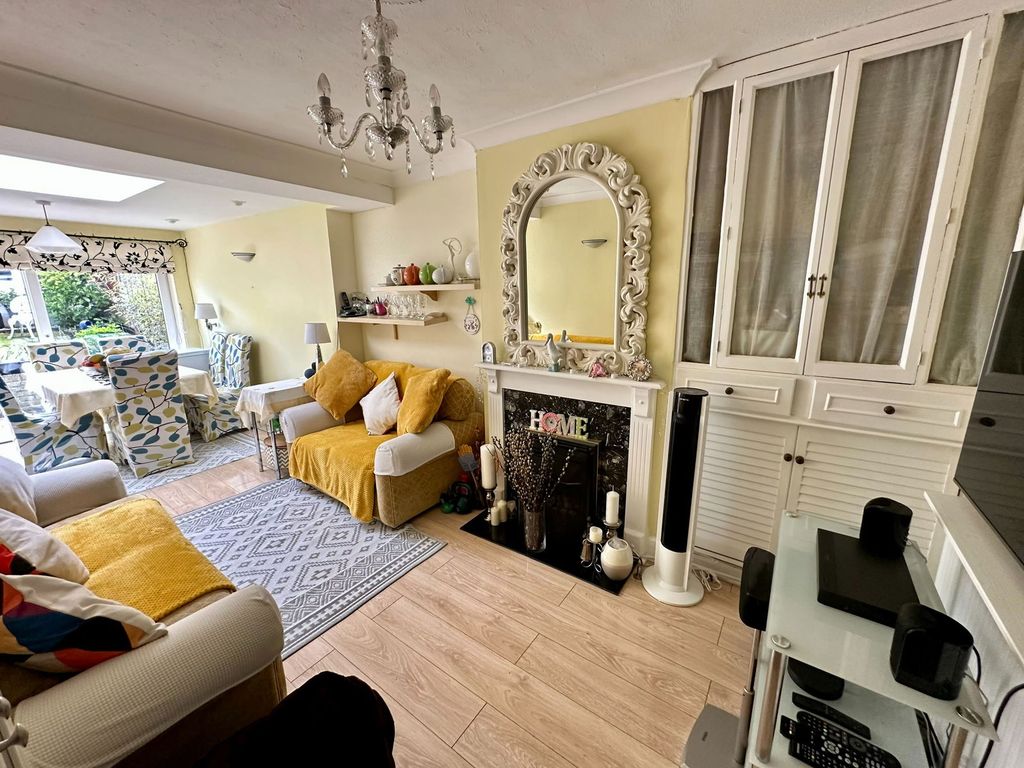 Property photo 3 of 16