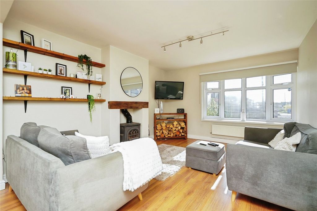 Property photo 3 of 28 Picture No. 19