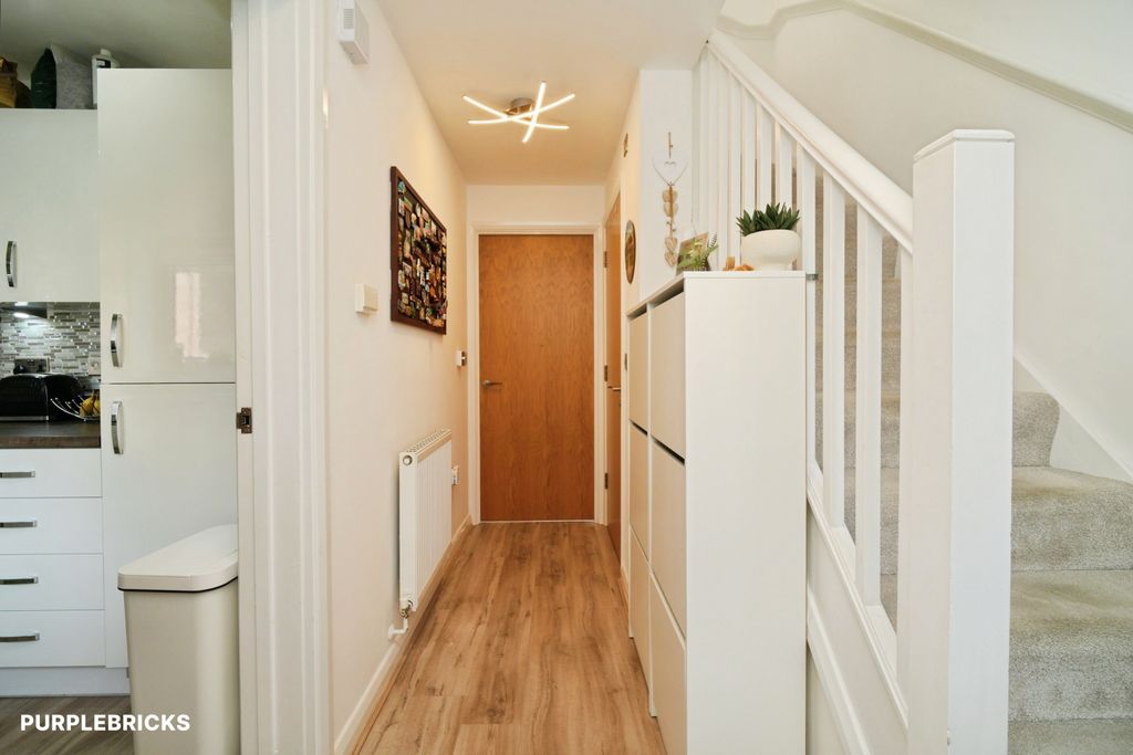 Property photo 3 of 26