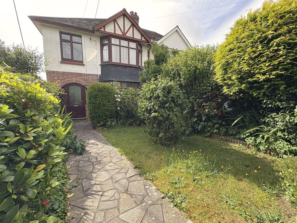 Property photo 1 of 16 Front