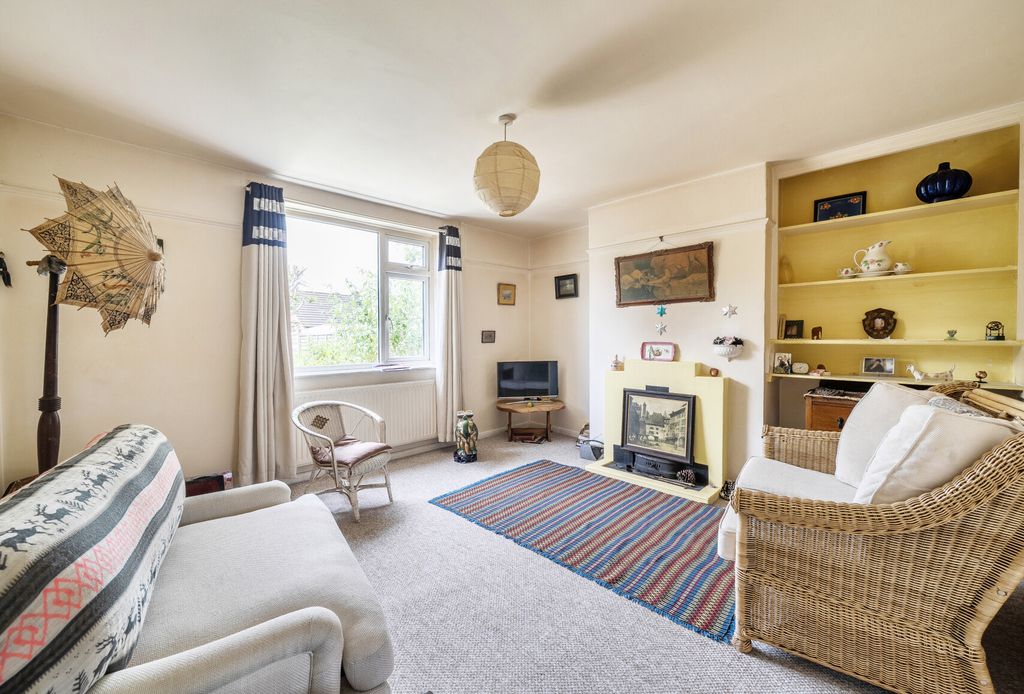 Property photo 2 of 20 1470128-5-6A1Ef2F...