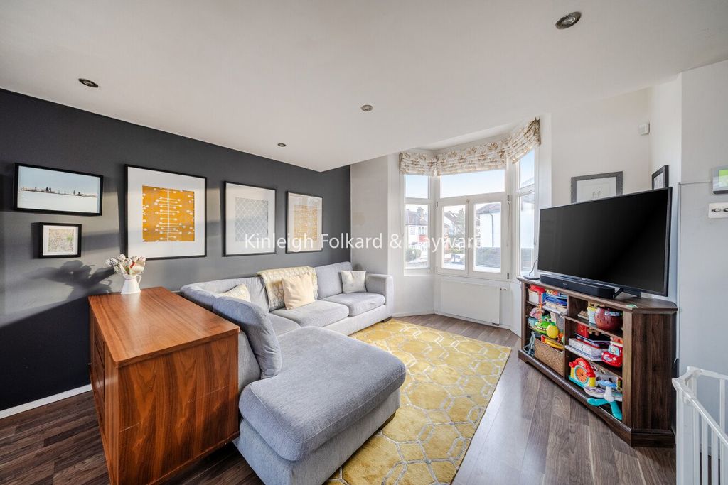 Property photo 2 of 17 Picture No. 10