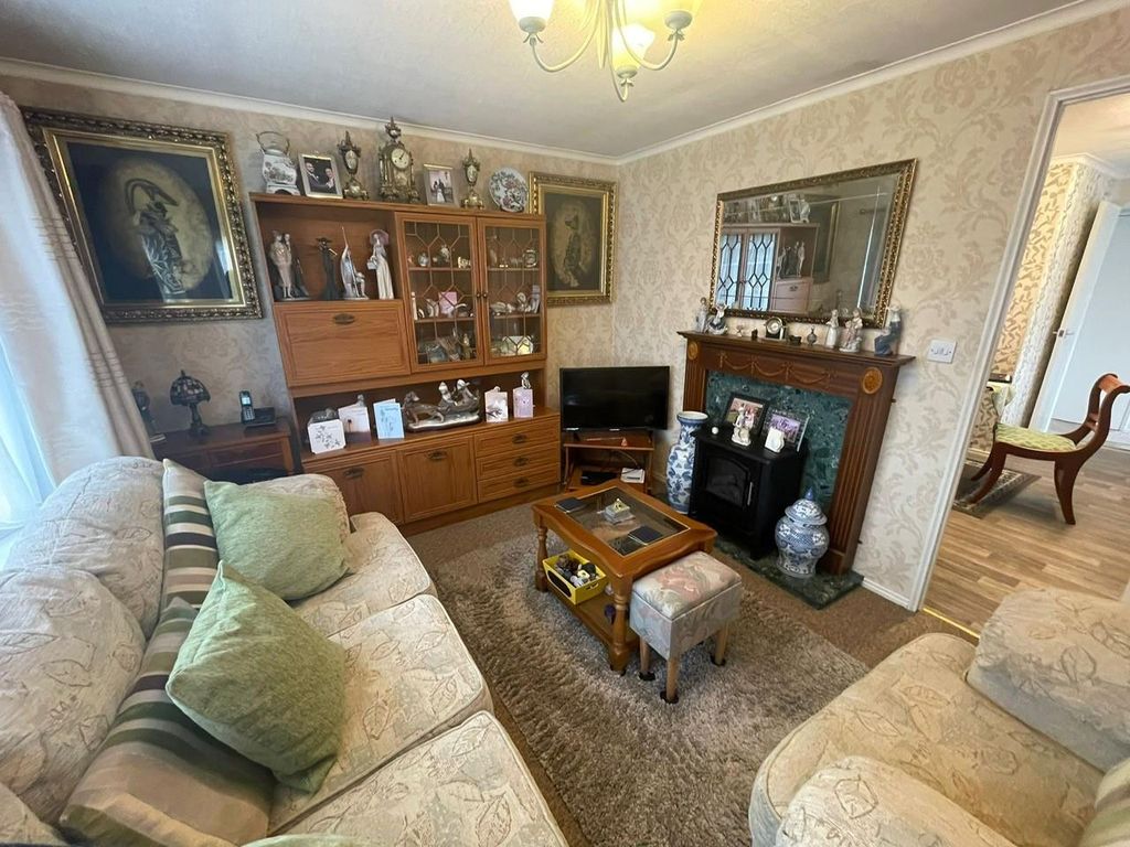 Property photo 2 of 9 2.Jpg