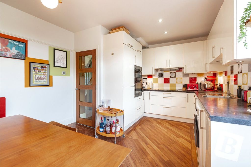 Property photo 2 of 23 Kitchen/Dining Room