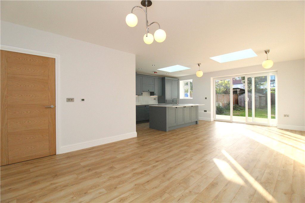 Property photo 2 of 13 Dining Room