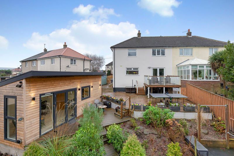 Property photo 1 of 29 Photo 32