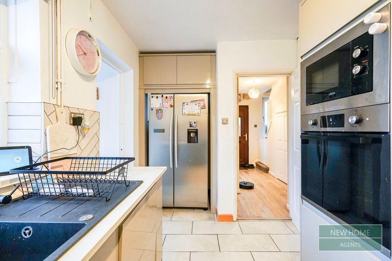 Property photo 3 of 15 Photo 8