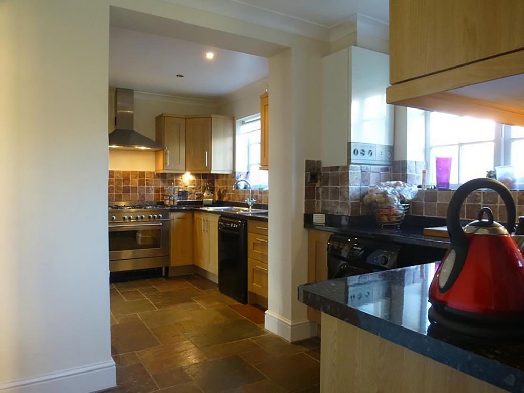 Property photo 3 of 13