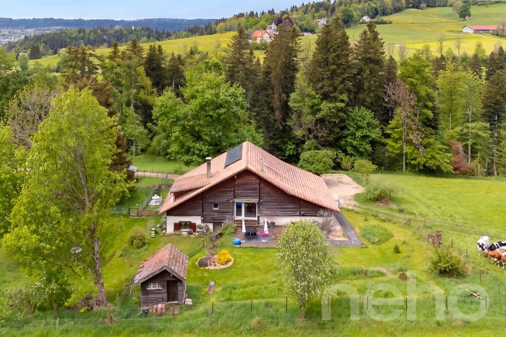 Property photo 1 of 3