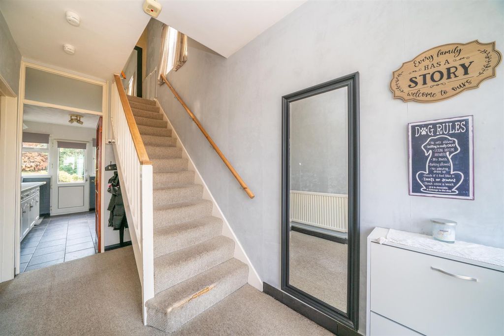 Property photo 2 of 19 15-Lime-Walk-15.Jpg