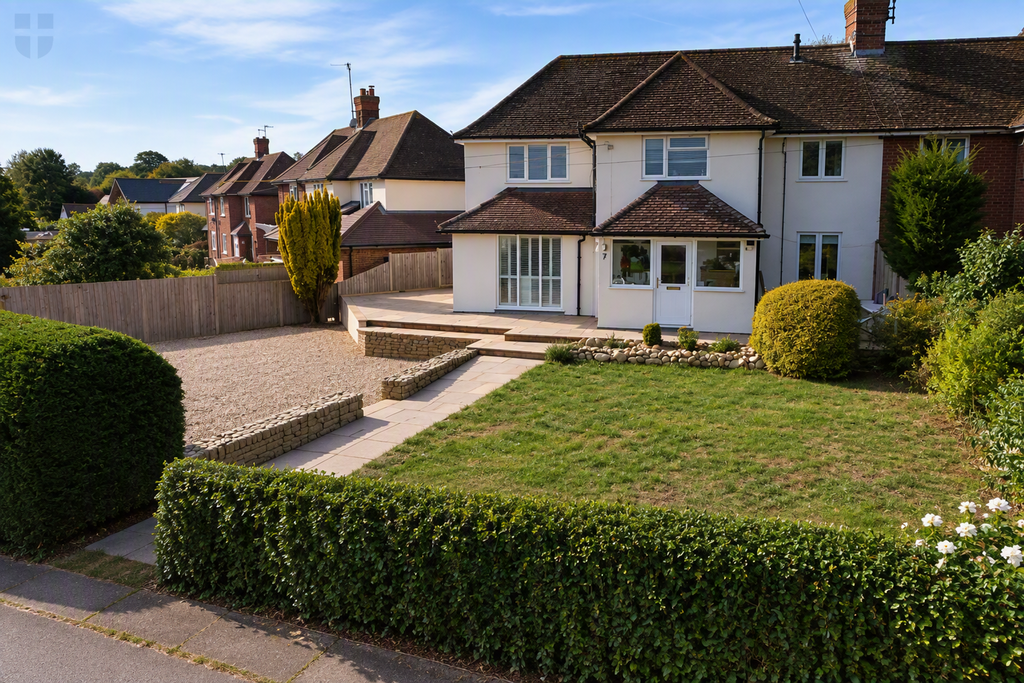 Property photo 1 of 25 7 Upton Road - Front Shot