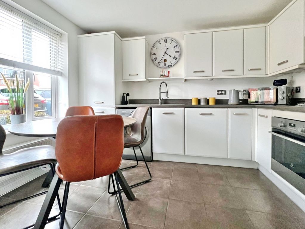 Property photo 3 of 10 Picture No. 11