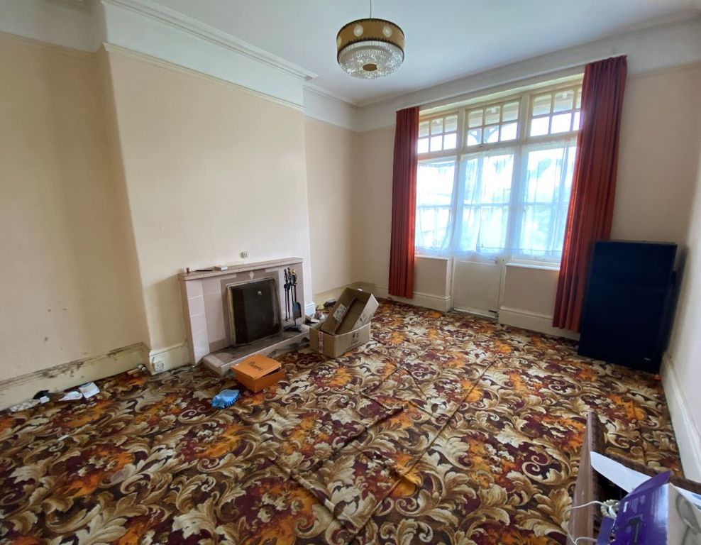 Property photo 3 of 6 Dining Room