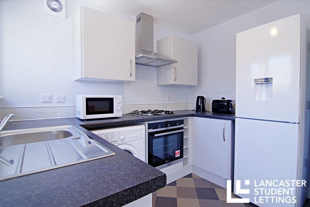 Property photo 3 of 11 Property Photo