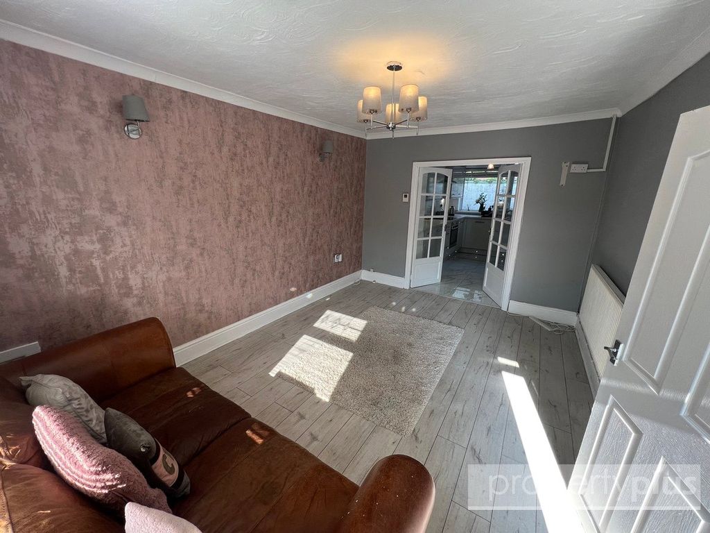 Property photo 3 of 14 Picture No. 06