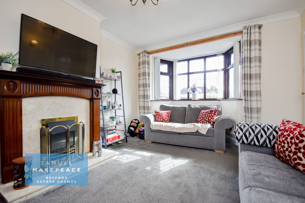 Property photo 3 of 17 Gallery