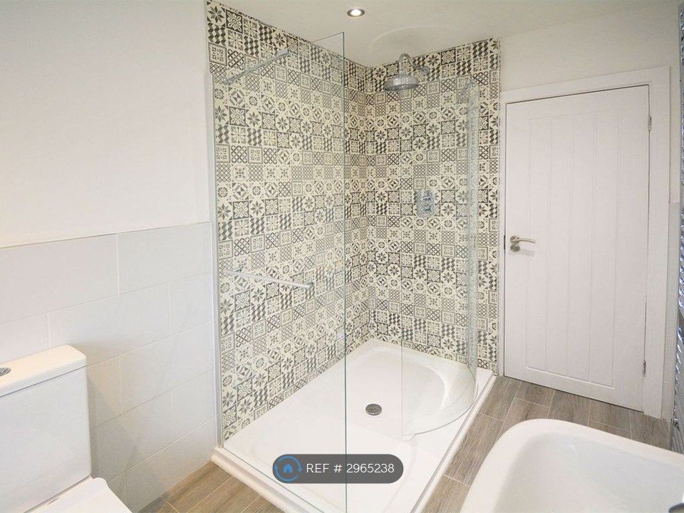 Property photo 3 of 15 Bathroom #2