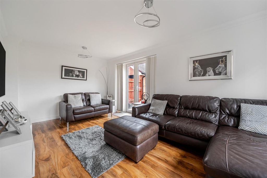 Property photo 3 of 16 1414554-16-698Da2B465E33.Jpg