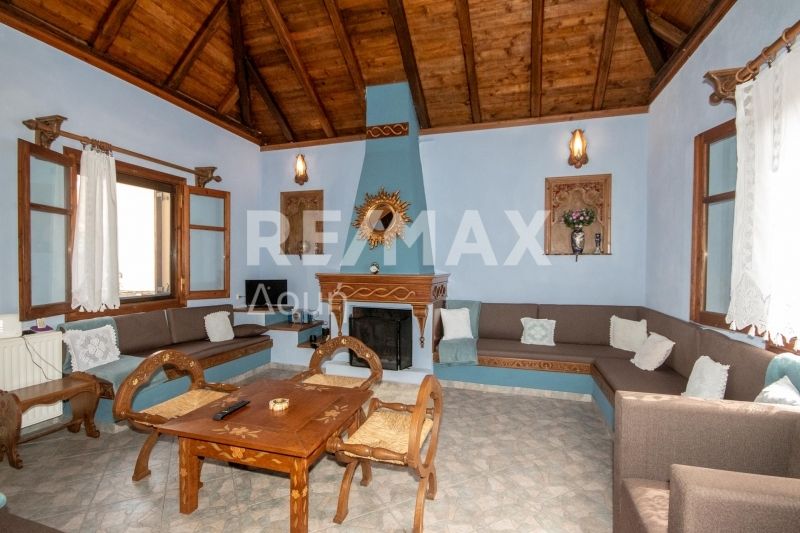 Property photo 1 of 25